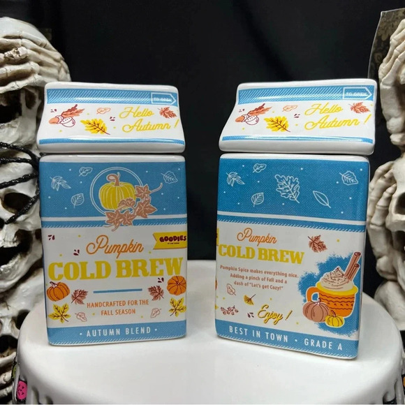 DW Home GOODIES Fall Halloween Milk Carton Pumpkin Cold Brew Scented Candle - Picture 2 of 12